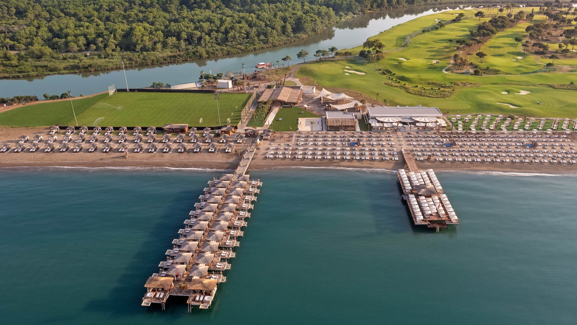 TITANIC DELUXE BELEK